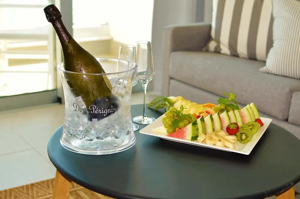 Island Boutique Hotel ラルナカ